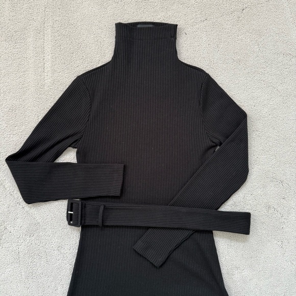 Club Monaco Black Ribbed Turtleneck - Picture 1 of 6